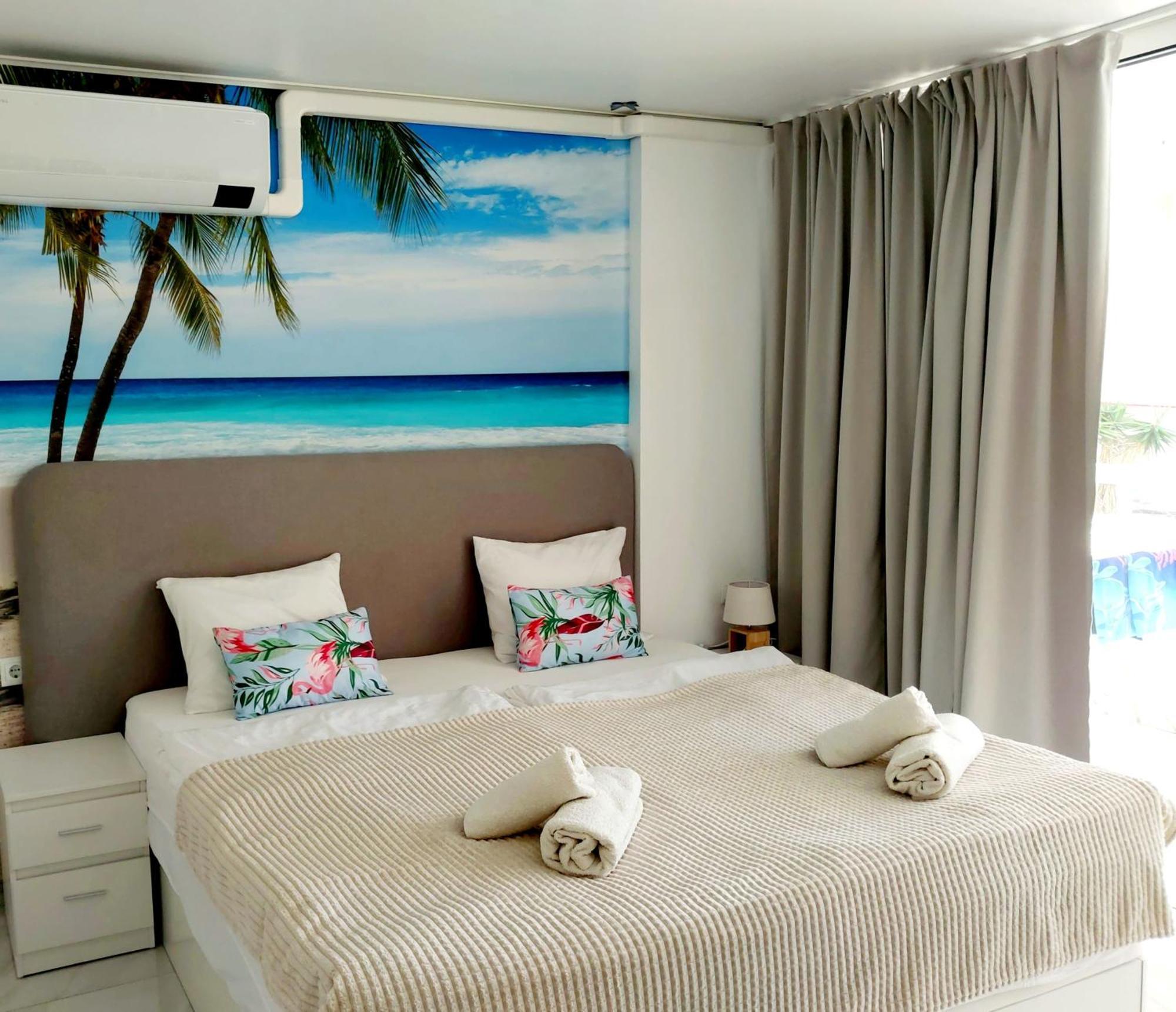 Under The Palm Apartment Плая де лас Америкас Екстериор снимка