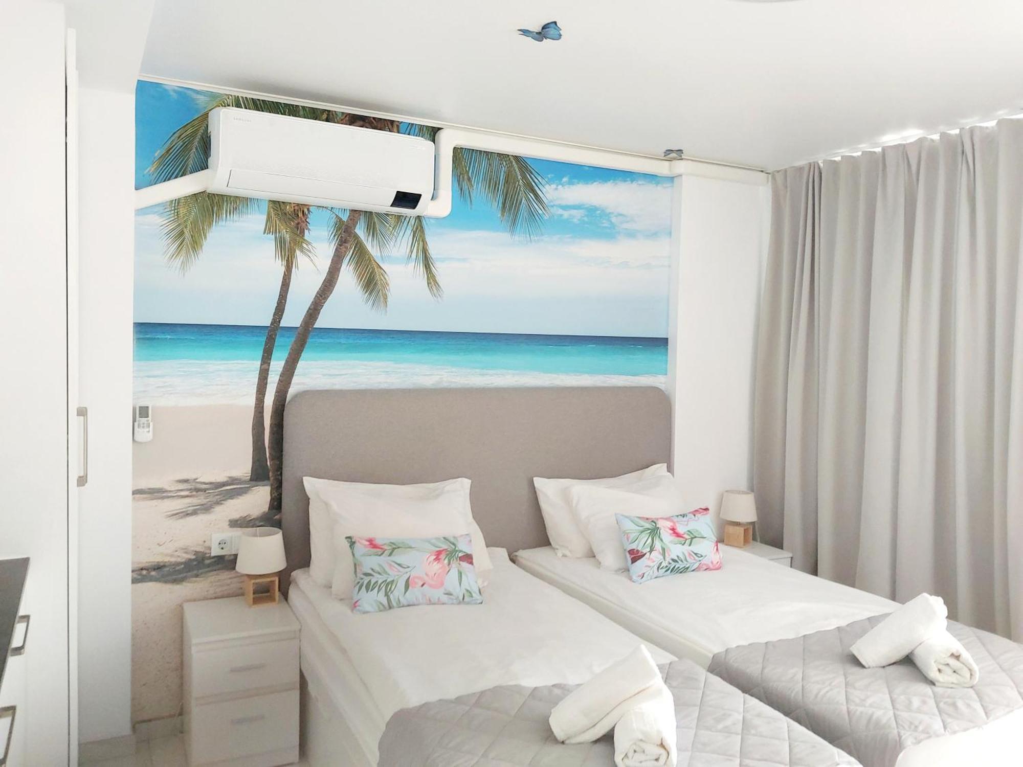 Under The Palm Apartment Плая де лас Америкас Екстериор снимка